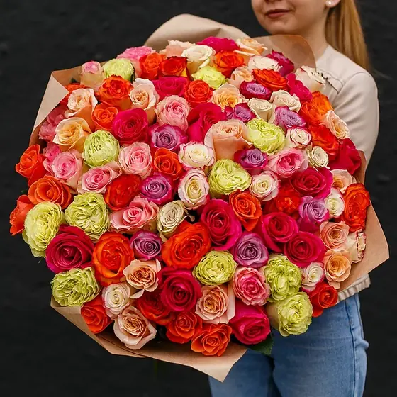 Шикарный букет из роз.